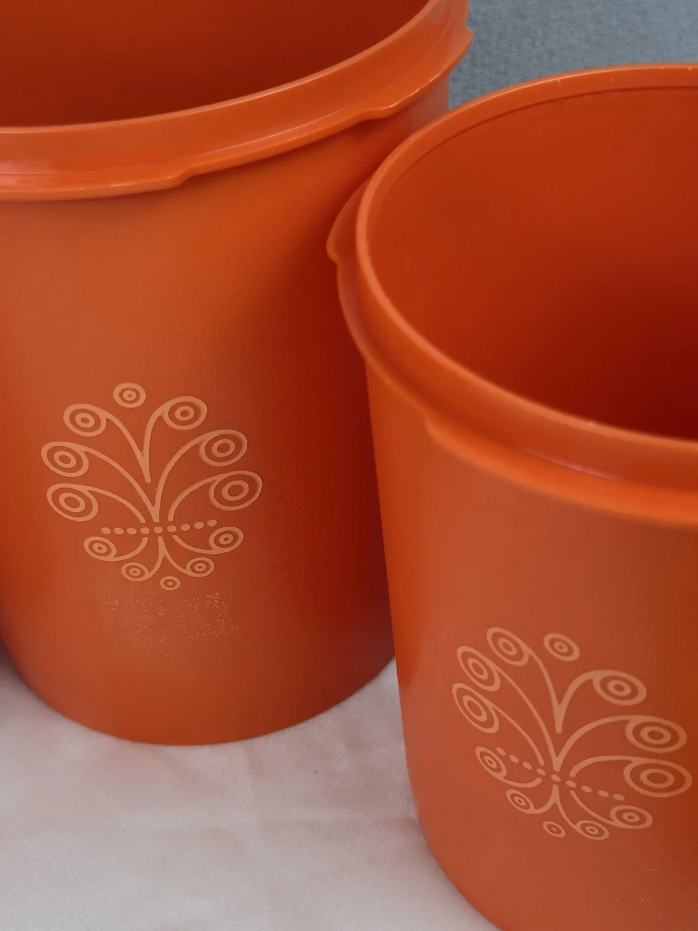Tupperware classic piece